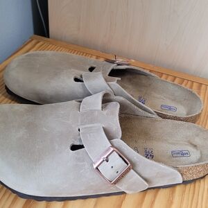 Birkenstock Boston Clogs - Never worn! Taupe, W 11 (EU 42/M 9)
